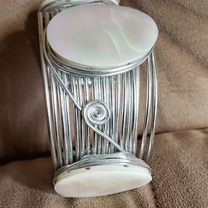 Mother of pearl silver wire bracelet